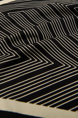 MONOCHROME ZIGZAG SCARF