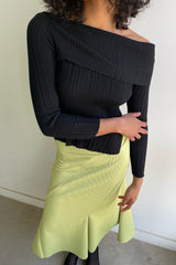 OFF THE SHOULDER KNIT TOP
