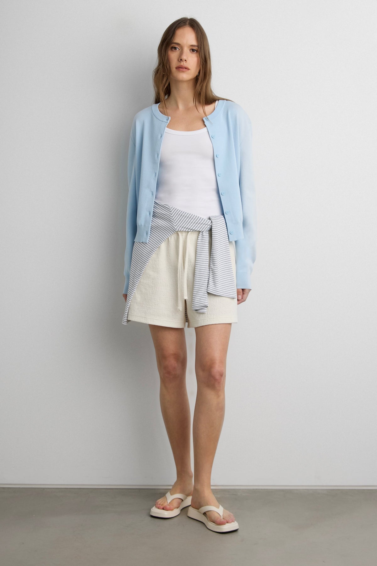 CLASSIC FIT CARDIGAN